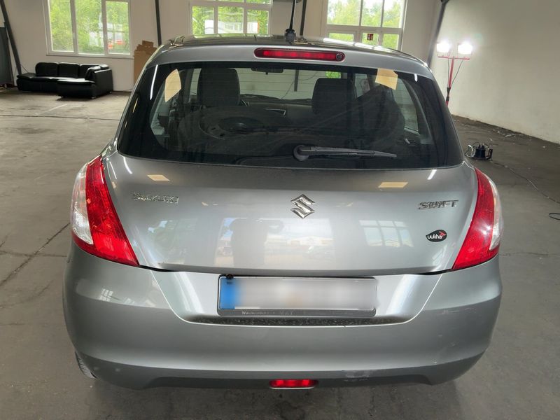 Suzuki Swift 1.2 Comfort 2011 – снимка 7