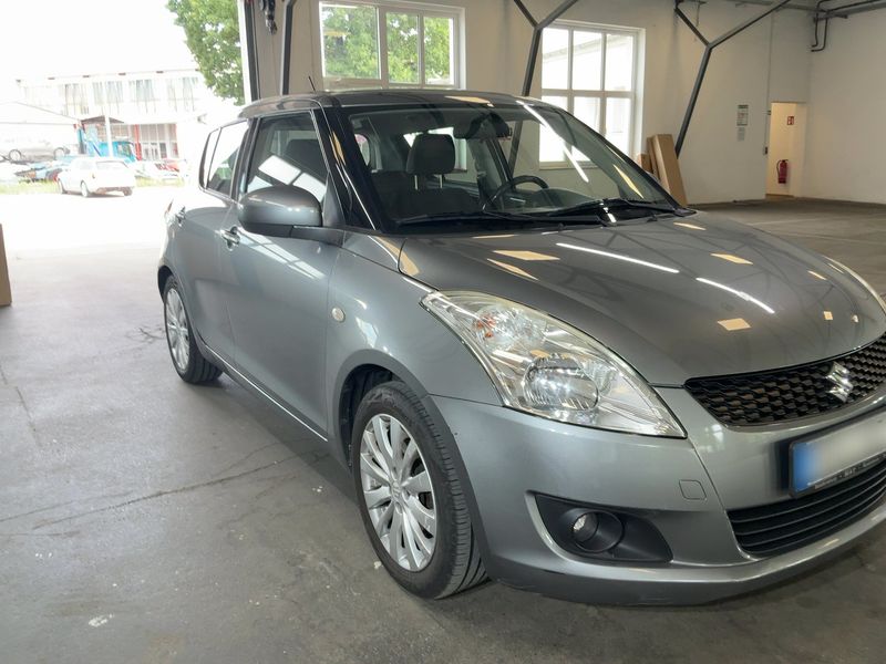 Suzuki Swift 1.2 Comfort 2011 – снимка 12