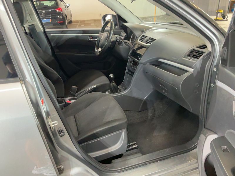 Suzuki Swift 1.2 Comfort 2011 – снимка 17
