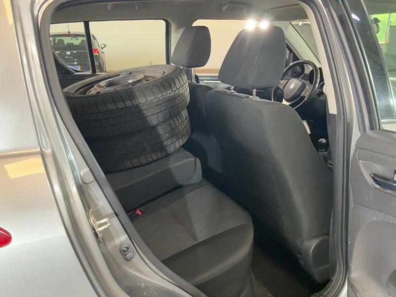 Suzuki Swift 1.2 Comfort 2011 – снимка 20