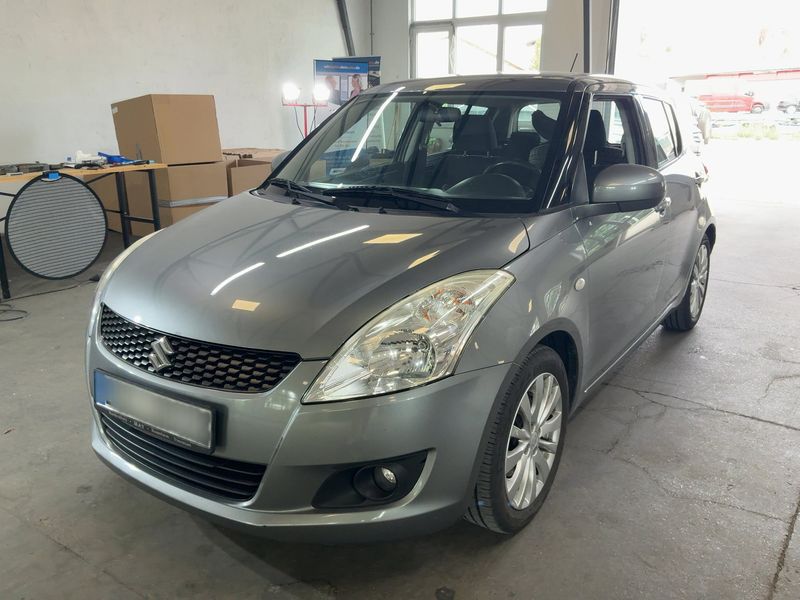 Suzuki Swift 1.2 Comfort 2011 – снимка 1