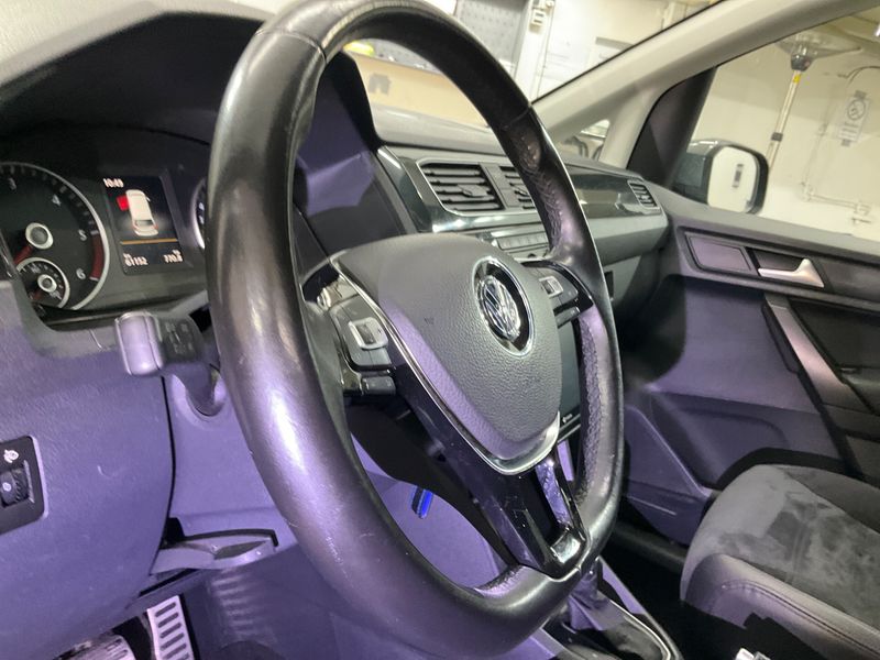 Volkswagen Caddy 2.0 TDI Highline BlueMotion Tech 2018 – снимка 25