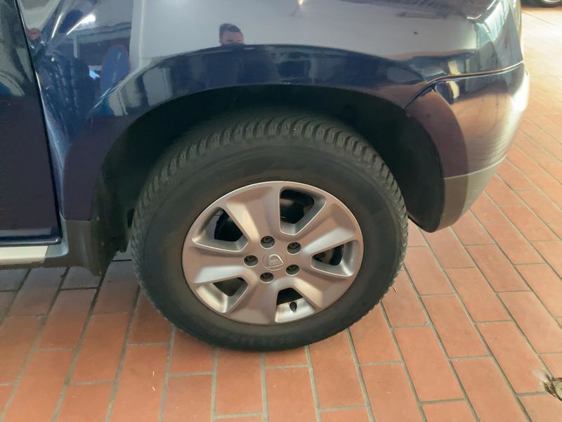 Dacia Duster 1.5 dCi Celebration 4x2 2015 – снимка 11