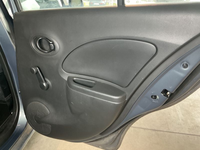 Nissan Micra 1.2 Acenta Business Edition 2016 – снимка 26