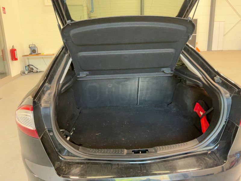 Ford Mondeo 2.0 TDCi Ambiente 2013 – снимка 15
