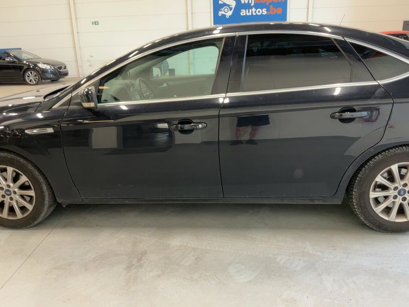 Ford Mondeo 2.0 TDCi Ambiente 2013 – снимка 4