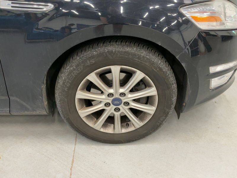 Ford Mondeo 2.0 TDCi Ambiente 2013 – снимка 11