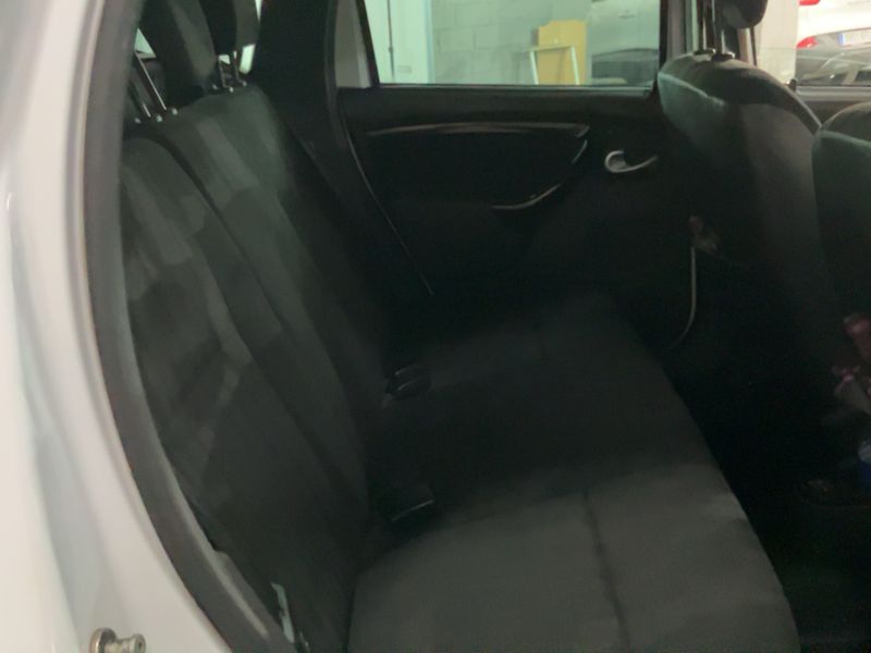 Dacia Duster 1.5 dCi Laureate 4x2 2012 – снимка 19
