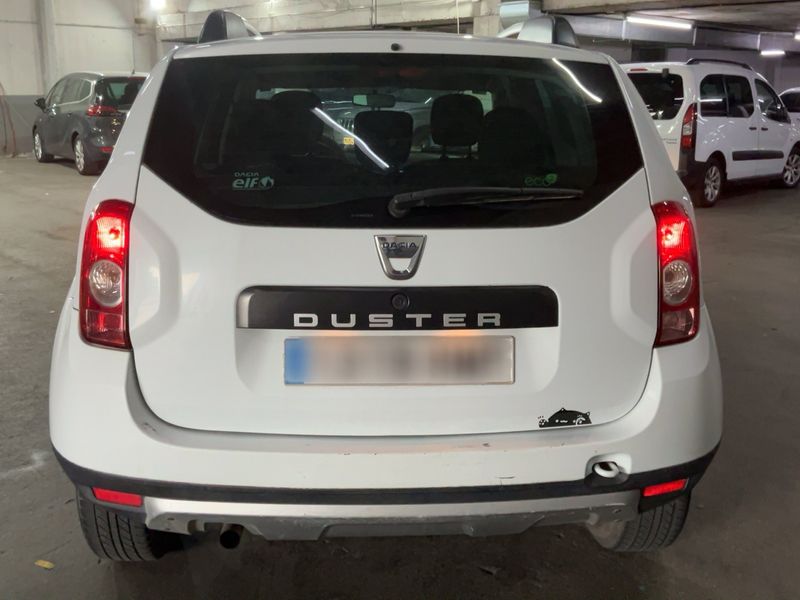Dacia Duster 1.5 dCi Laureate 4x2 2012 – снимка 7
