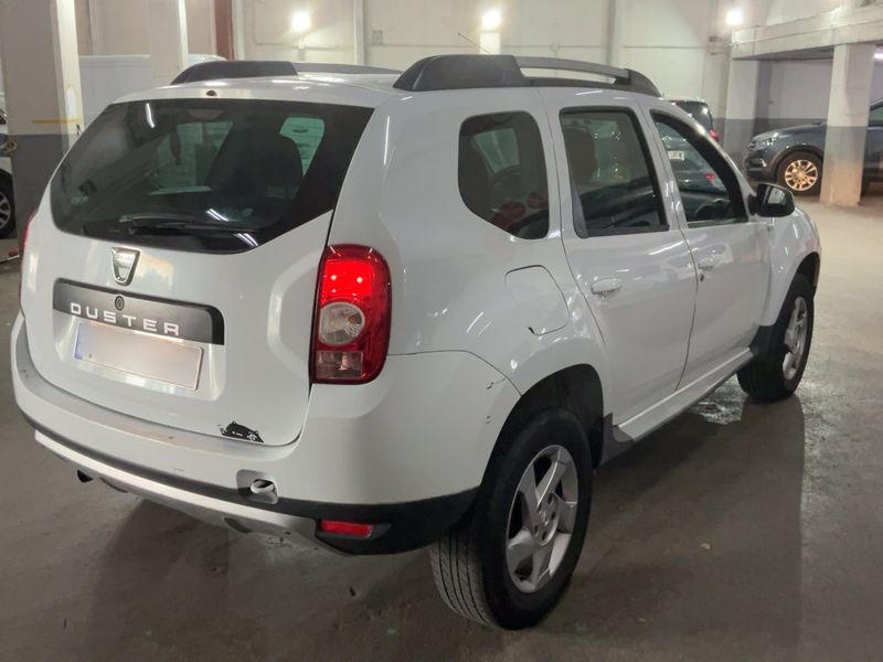 Dacia Duster 1.5 dCi Laureate 4x2 2012 – снимка 8