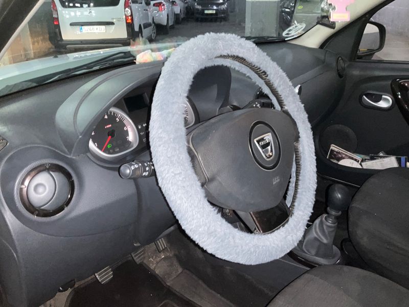 Dacia Duster 1.5 dCi Laureate 4x2 2012 – снимка 23