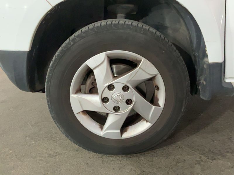 Dacia Duster 1.5 dCi Laureate 4x2 2012 – снимка 3