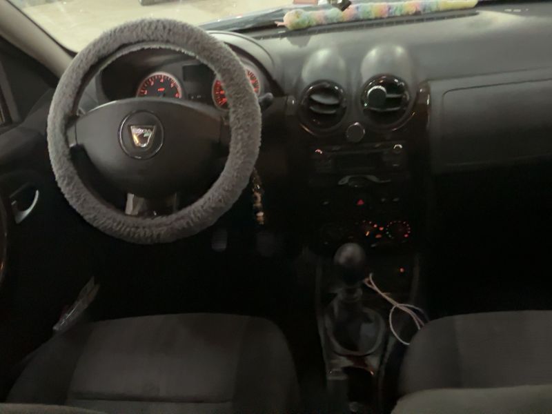 Dacia Duster 1.5 dCi Laureate 4x2 2012 – снимка 17