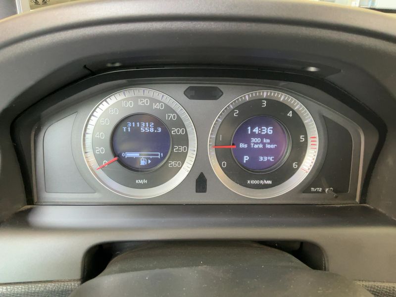 Volvo XC60 2.4 D5 Kinetic AWD 2009 – снимка 19