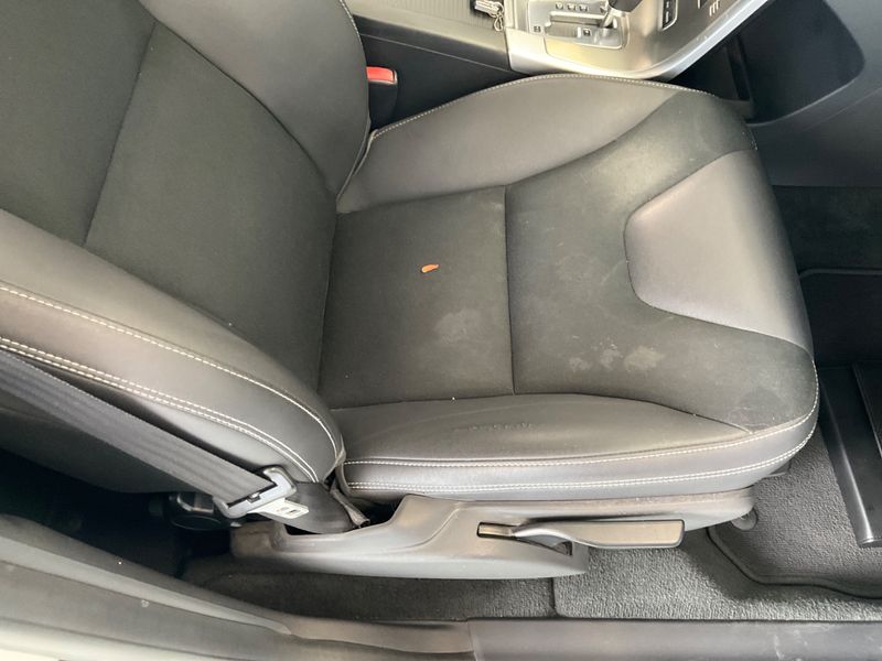 Volvo XC60 2.4 D5 Kinetic AWD 2009 – снимка 26