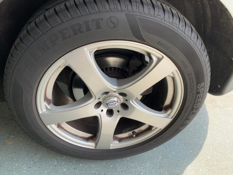 Volvo XC60 2.4 D5 Kinetic AWD 2009 – снимка 5
