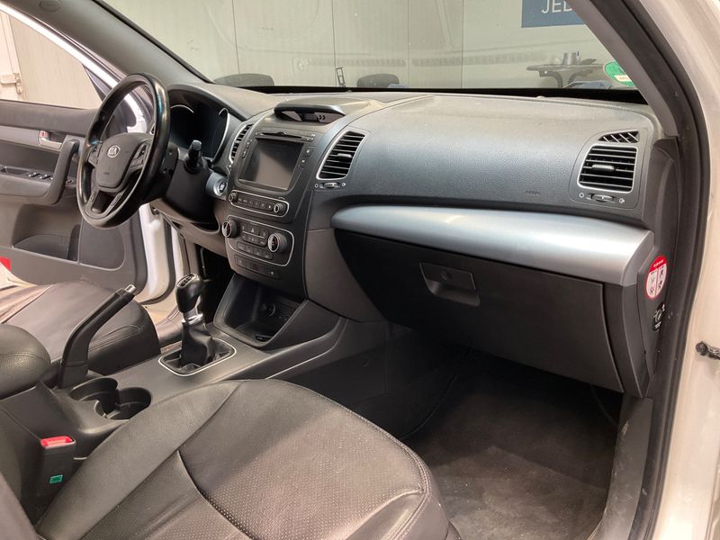 Kia Sorento 2.2 CRDi Platinum Edition 4WD 2014 – снимка 27
