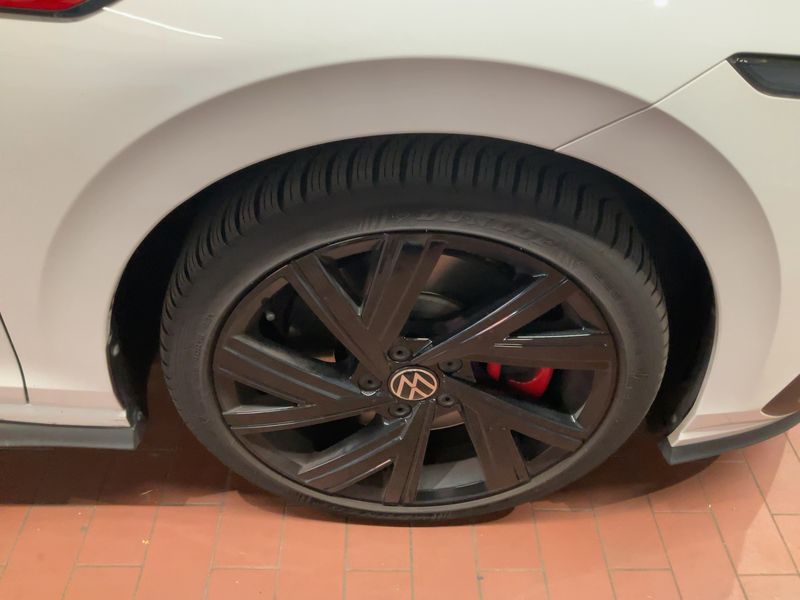 Volkswagen Golf VIII 2.0 TSI GTI 2022 – снимка 11
