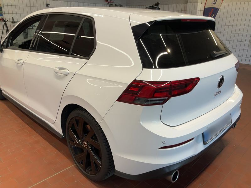 Volkswagen Golf VIII 2.0 TSI GTI 2022 – снимка 6