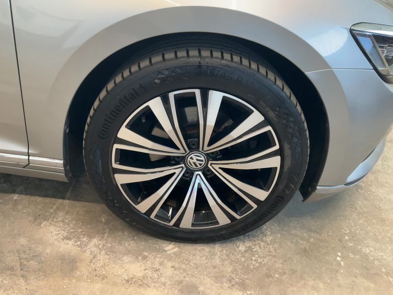 Volkswagen Passat 2.0 TDI Comfortline BlueMotion Tech 2017 – снимка 11