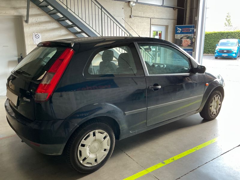 Ford Fiesta 1.3 Fun 2004 – снимка 2