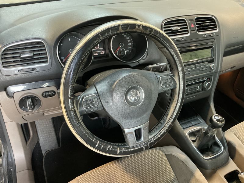 Volkswagen Golf VI 2.0 TDI Comfortline 2009 – снимка на щета
