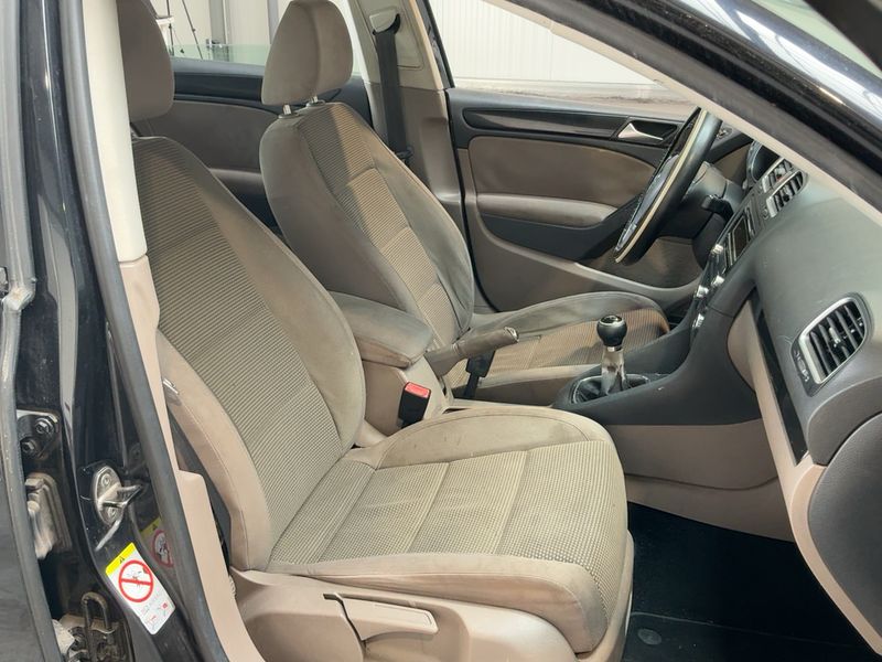 Volkswagen Golf VI 2.0 TDI Comfortline 2009 – снимка 11