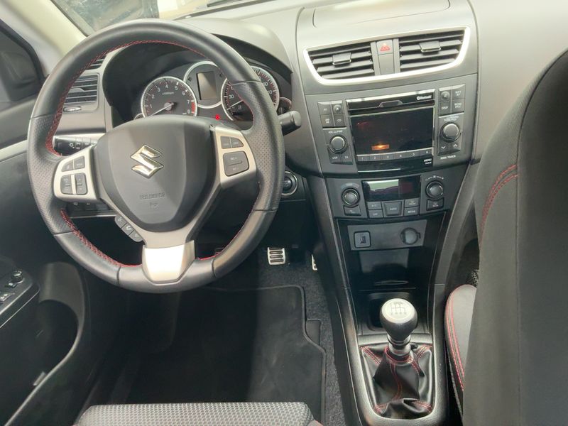 Suzuki Swift 1.6 Sport 2017 – снимка 18