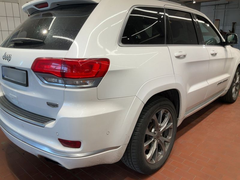 Jeep Grand Cherokee 3.0 CRD Summit 2020 – снимка 8