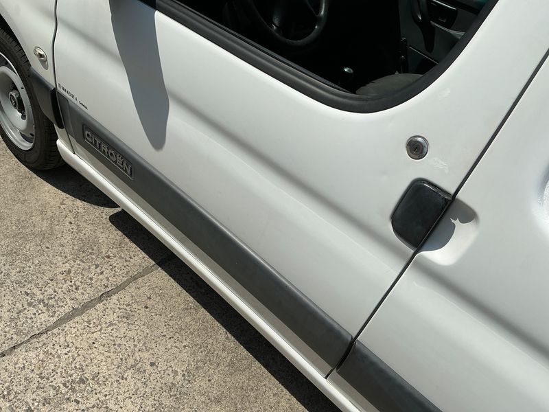 Citroen Berlingo 1.6 HDi Attraction 2011 – снимка 32