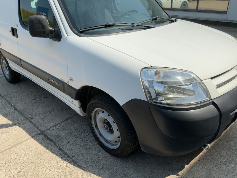 Citroen Berlingo 1.6 HDi Attraction 2011 – снимка 12