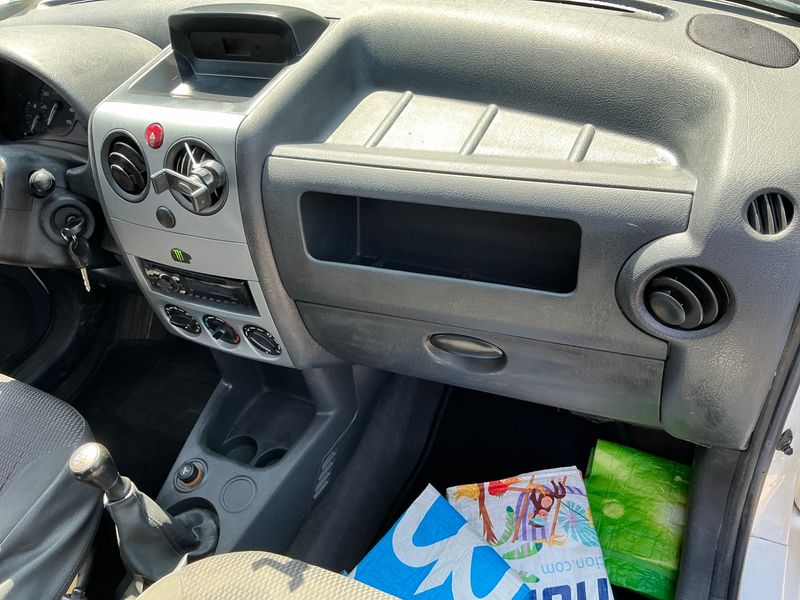 Citroen Berlingo 1.6 HDi Attraction 2011 – снимка 38