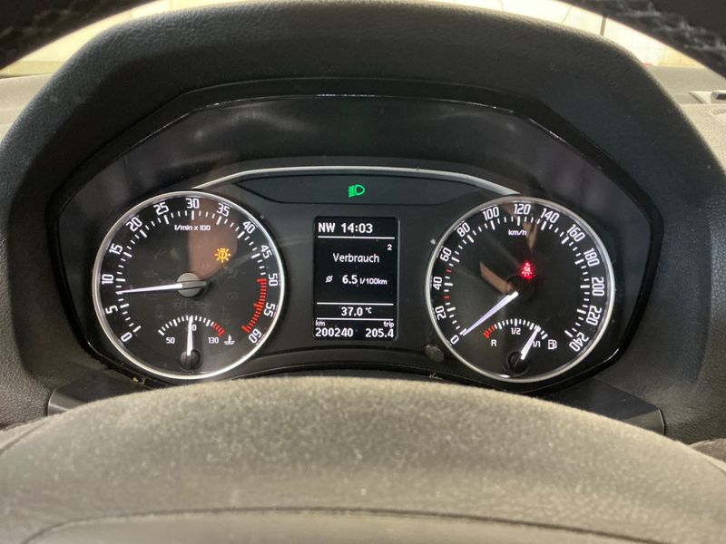 Skoda Octavia 1.6 TDI Ambition 2013 – снимка 4