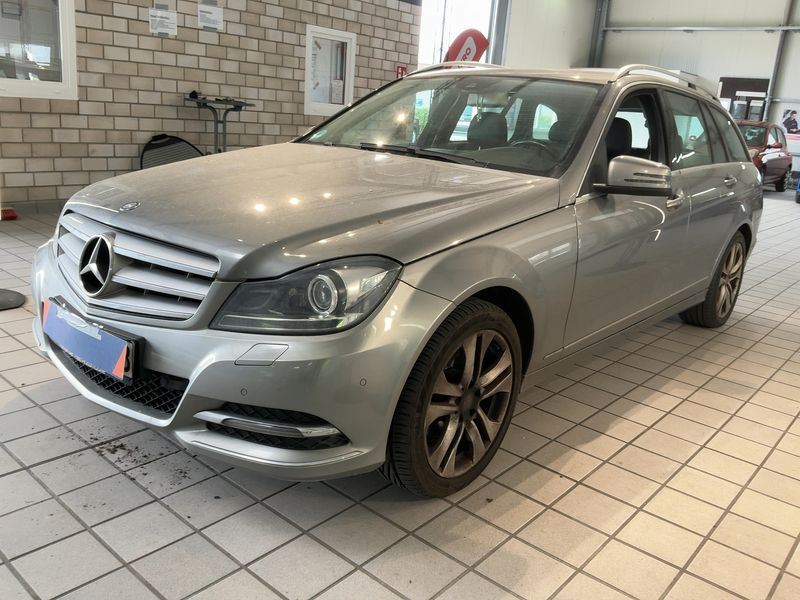 Mercedes-Benz C-Klasse C 180 CGI T BlueEfficiency Avantgarde 2014 – снимка 1