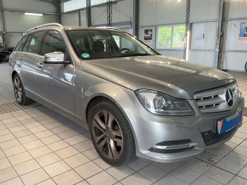 Mercedes-Benz C-Klasse C 180 CGI T BlueEfficiency Avantgarde 2014 – снимка 12