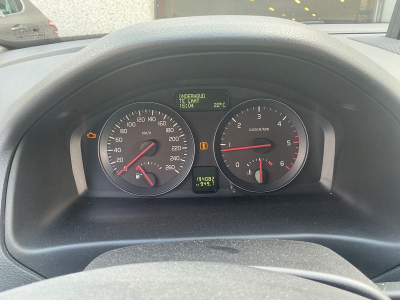 Volvo S40 1.6 DRIVe Momentum 2010 – снимка 4