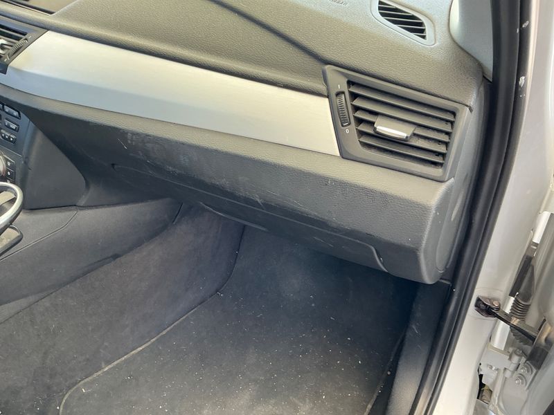 BMW X1 xDrive 18d 2011 – снимка 25