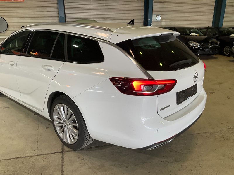 Opel Insignia Sports Tourer 2.0 CDTI Innovation 4x4 2019 – снимка 6