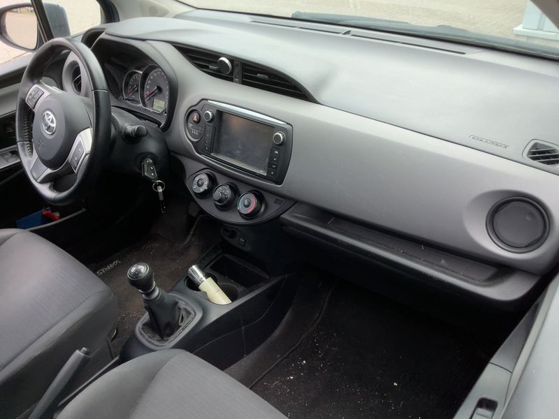 Toyota Yaris 1.33 Dual VVT-i Comfort 2017 – снимка 17
