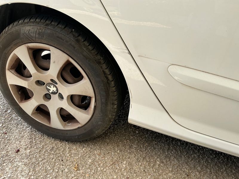 Peugeot 308 1.6 HDi Active 2011 – снимка 22
