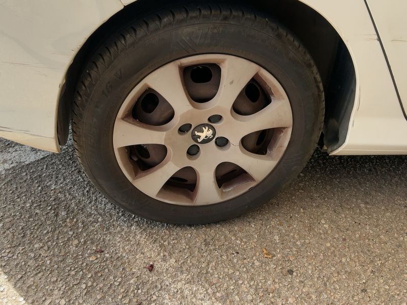 Peugeot 308 1.6 HDi Active 2011 – снимка 9
