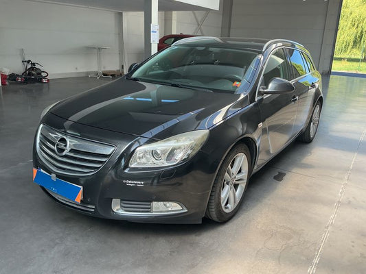 Opel Insignia Sports Tourer 2.0 CDTI Sport 2010 – снимка 1