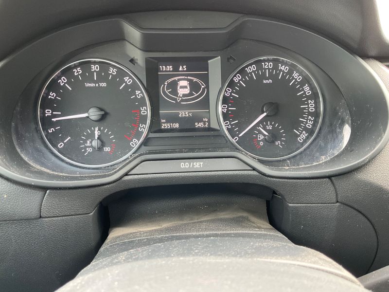 Skoda Octavia 2.0 TDI Joy 2016 – снимка 18