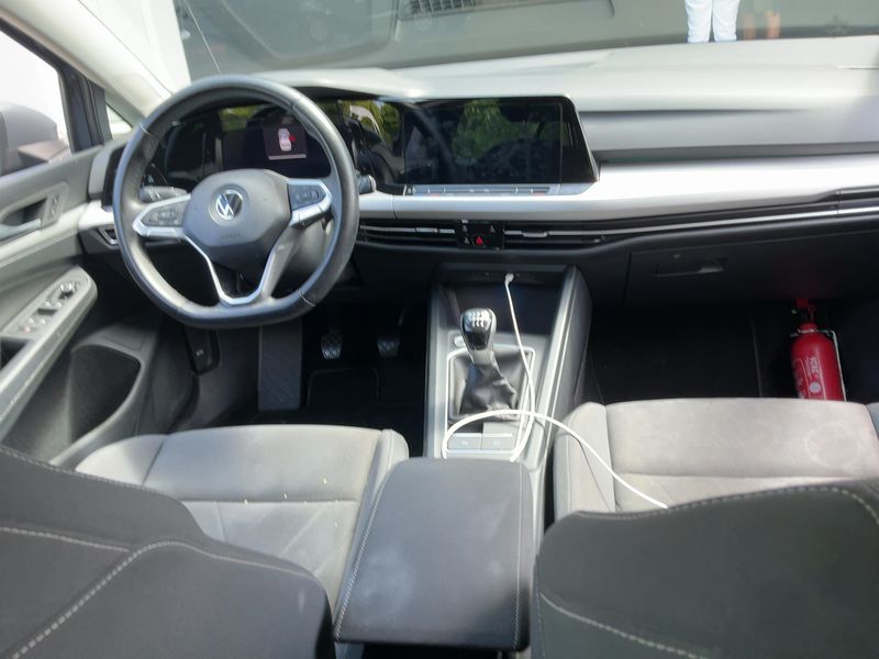 Volkswagen Golf VIII 1.0 TSI Life 2021 – снимка 17