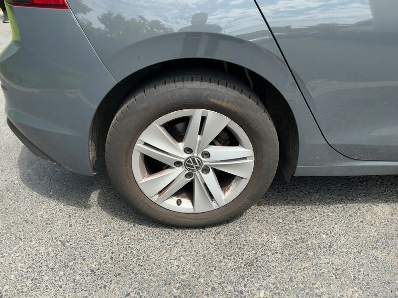 Volkswagen Golf VIII 1.0 TSI Life 2021 – снимка 9