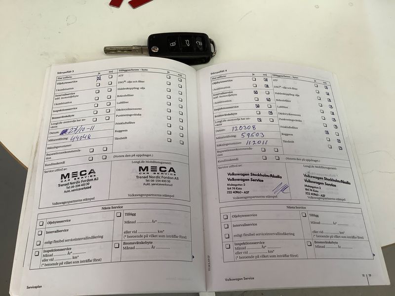 Volkswagen Golf VI 1.6 TDI Comfortline BlueMotion Tech 2010 – снимка на щета