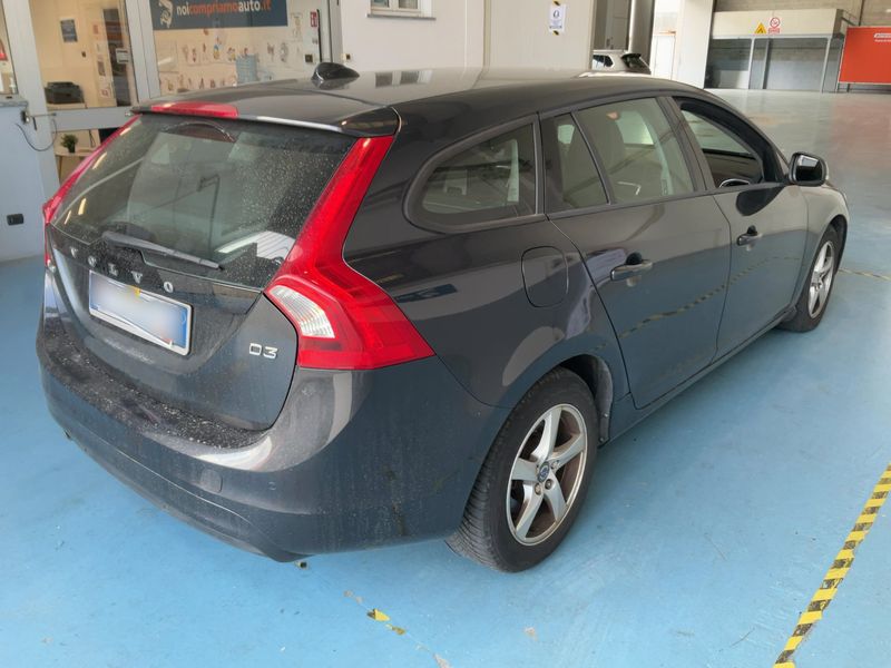 Volvo V60 2.0 D3 Kinetic 2016 – снимка 8