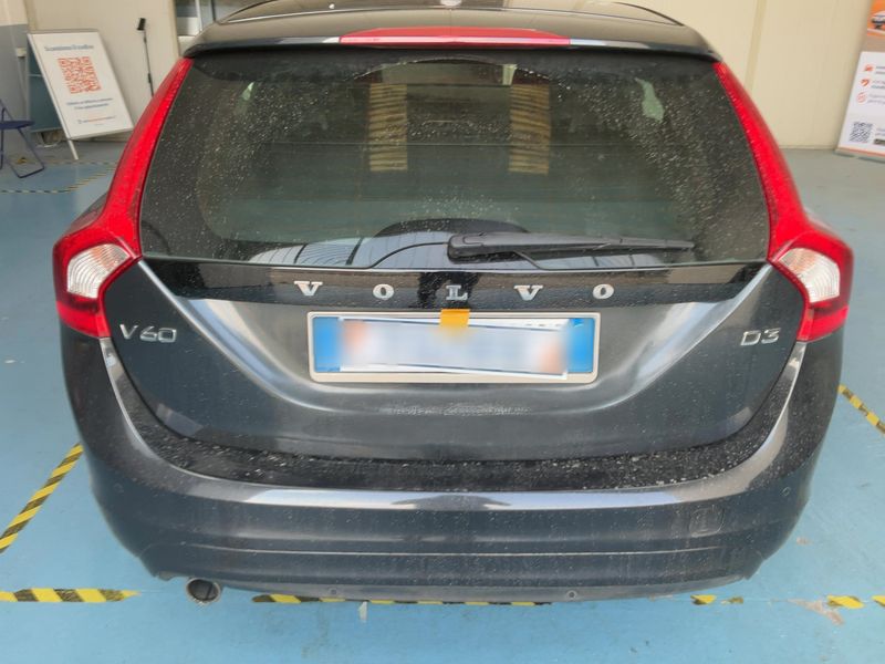 Volvo V60 2.0 D3 Kinetic 2016 – снимка 7