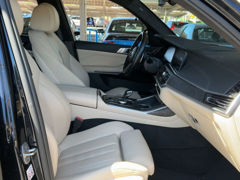 BMW X7 xDrive 40d Mild-Hybrid M Sport 2020 – снимка 16