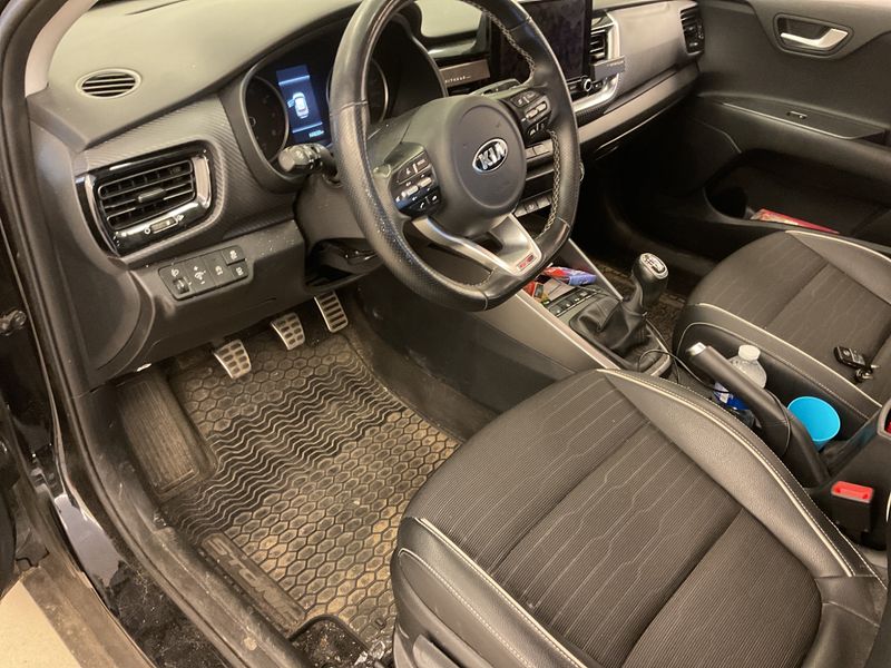 Kia Stonic 1.0 TGDI Mild-Hybrid GT Line 2021 – снимка 31